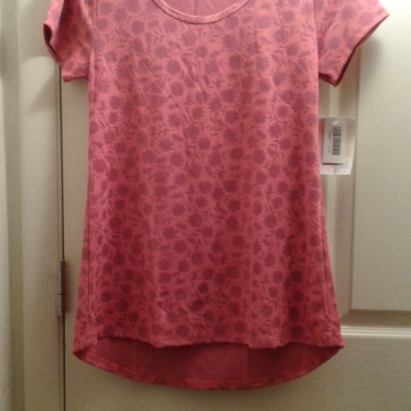 LulaRoe "Classic T" - Picture 2 of 4